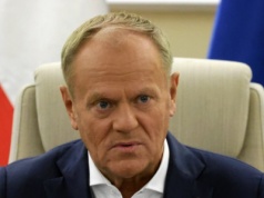 Skandal na miesięcznicy smoleńskiej. Tusk odpowiada Kaczyńskiemu