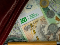 6000 zł dla wybranych. ZUS informuje, że trzeba spełnić jeden warunek