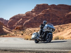 Indian Chieftain / Challenger PowerPlus 112. Globalizacja Ameryki