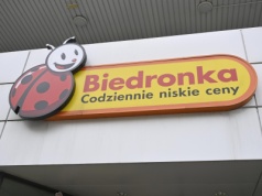 Biedronka wydłuża godziny otwarcia!