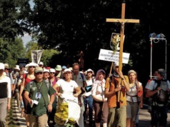 Pijany wjechał w grupę pielgrzymów. Dziewięć osób w szpitalu, w tym trzyletnie dziecko