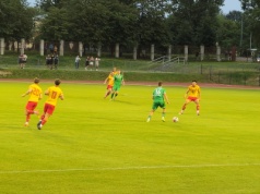 III liga gr. 1 – 2. kolejka. Wygrana Warty w Elblągu, pogoń na GieKSa Arenie i ostre strzelanie w Łomży [AUDIO]