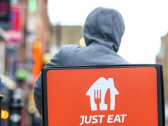 KE zgadza się na przejęcie Just Eat przez Naspersa. Ma on jednak obniżyć udział w Delivery Hero