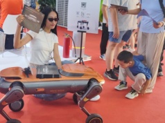 Pekin staje się stolicą robotów. Chiny rzucają wyzwanie światu i chcą masowo produkować humanoidy
