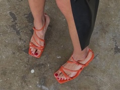 10 najpopularniejszych kolorów pedicure wszech czasów – inspiracje dla perfekcyjnych stóp
