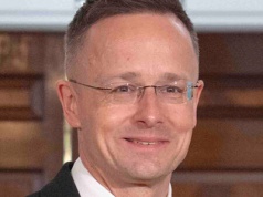 Węgierski szef MSZ: Prowojenni politycy UE sabotują rozmowy Trumpa z Putinem