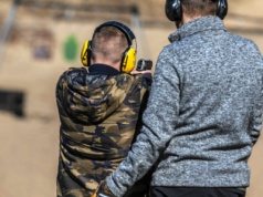 Polacy ruszyli po broń. Lawinowo rośnie liczba pozwoleń