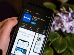 UOKiK przywołuje Booking.com do porządku. Spółka obiecała klientom rekompensaty