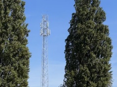 Play chce budować dwie stacje bazowe