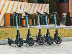 Nawet 36 wypadków w jeden dzień. Hulajnogi elektryczne biją niechlubne rekordy