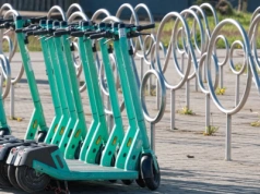 Policja sprawdzała użytkowników hulajnóg i rowerów. Wzrost wypadków o 37%