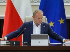 Tusk pręży muskuły. Zapowiada deportacje Ukraińców