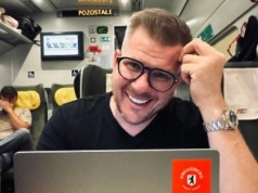 Filip Chajzer przełamuje stereotypy? Niewiarygodne, co napisał o PKP