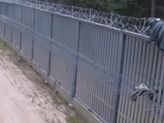 Nagranie z granicy. Tak migranci próbują sforsować ogrodzenie [WIDEO]
