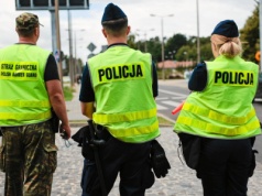 Rząd zdecydował i dopłaci mundurowym do mieszkania. O urzędnikach nie pomyślał. Znamy szczegóły