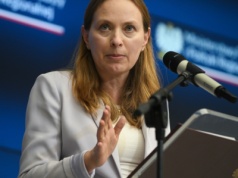 Minister wstrzymała wypłaty dla branży HoReCa z KPO