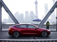 Kapiszon. Tesla Model 3+ z Chin to po prostu „nasza” Tesla Model 3 LR RWD. Za to Model Y L uchwycony w Europie