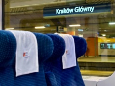 O włos od tragedii w Krakowie! Dwa pociągi na jednym torze