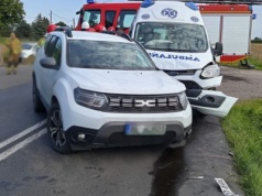 Wypadek i utrudnienia na DW163