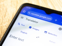 Tłumacz Google rzuca im rękawicę. Zawalczy o fanów rozchwytywanej aplikacji