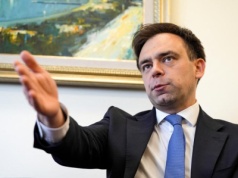 Podatkowy klaps ministra Domańskiego i inflacyjny szok. Czerwony czwartek na GPW