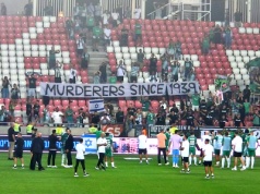 Skandaliczny transparent na meczu Rakowa z Maccabi. UEFA wszczyna postępowanie