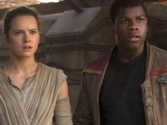 Finn i Rey niczym Obi-Wan i Darth Vader? Taką wizję „Gwiezdnych Wojen”  miał John Boyega