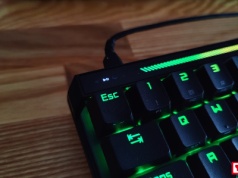 Iqunix EZ75, czyli nowa gamingowa klawiatura, która zaskakuje magnetycznymi przełącznikami