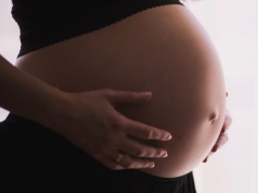 Pro-life musi być blisko konkretnej kobiety. Taką twarz ma Fundacja Małych Stópek