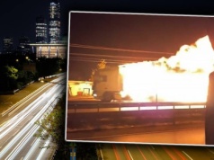 Płonąca ciężarówka na tureckiej autostradzie. Kierowca nie mógł się zatrzymać