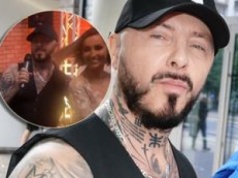 Lider Blue Cafe wziął ślub. Internauci rozpaczają nad jego stylizacją: "Jeszcze chwila i w SPODENKACH"