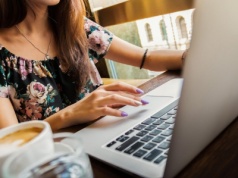 AI przebija bańki w social mediach. Jak wyciszyć dezinformację i odzyskać różnorodność treści