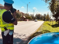 Nietrzeźwy i z zakazem zatrzymany za przekroczenie prędkości