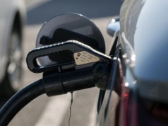 Liczba aut elektrycznych wzrosła w Polsce o 65 proc.