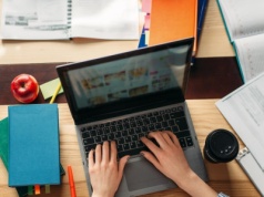 Jaki laptop dla ucznia i studenta w 2025 roku? Powrót do szkoły z MSI