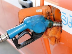 Wracają kartki na benzynę. Rosja cofnęła się do lat osiemdziesiątych