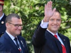 Nawrocki oficjalnie powołał swoich doradców.