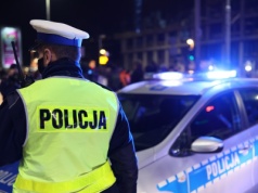 Zaatakował pracownika ochrony. W Warszawie trwa obława