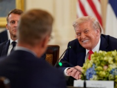 Bild: Trump przerwał spotkanie w Białym Domu. Poszedł zadzwonić do Putina