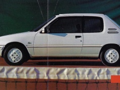 Jak reklamowano Peugeot 205 Lacoste w Niemczech?