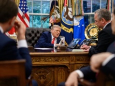 Szczyt ws. Ukrainy w Białym Domu. Putin zapewnił Trumpa o gotowości do spotkania z Zełenskim