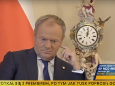 „Dziadek Tusk” ma być jak „sleepy Joe” (śpiący Biden). Nawrocki kopiuje strategię Trumpa