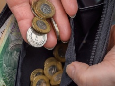 Dziś dostają 1500 zł mniej co miesiąc. Będzie gorzej: biedaemerytury nadciągają