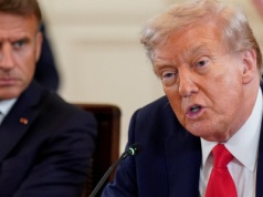 Donald Trump podsłuchany. Wyszeptał to do Macrona. 