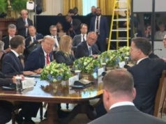 Trump przerwał negocjacje z liderami UE i zadzwonił do Putina. Z czym wrócił?