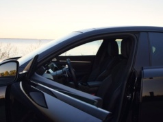 Ten francuski liftback ma 360 KM. Powinien zagrać w „Taxi 6”