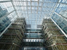V Tower w Warszawie zyskuje nowe życie. Rewitalizacja biurowca bez kompromisów - zakończenie już w październiku 2025
