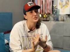 Karolina Szczepaniak przepłynęła niemal cały Bałtyk wpław, żeby pomóc dzieciom bez rączek