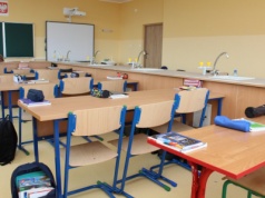 Nauczyciele szkół specjalnych z powiatu skarżyskiego protestują