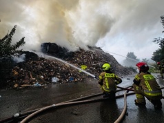 Pożar składowiska odpadów w Tychach